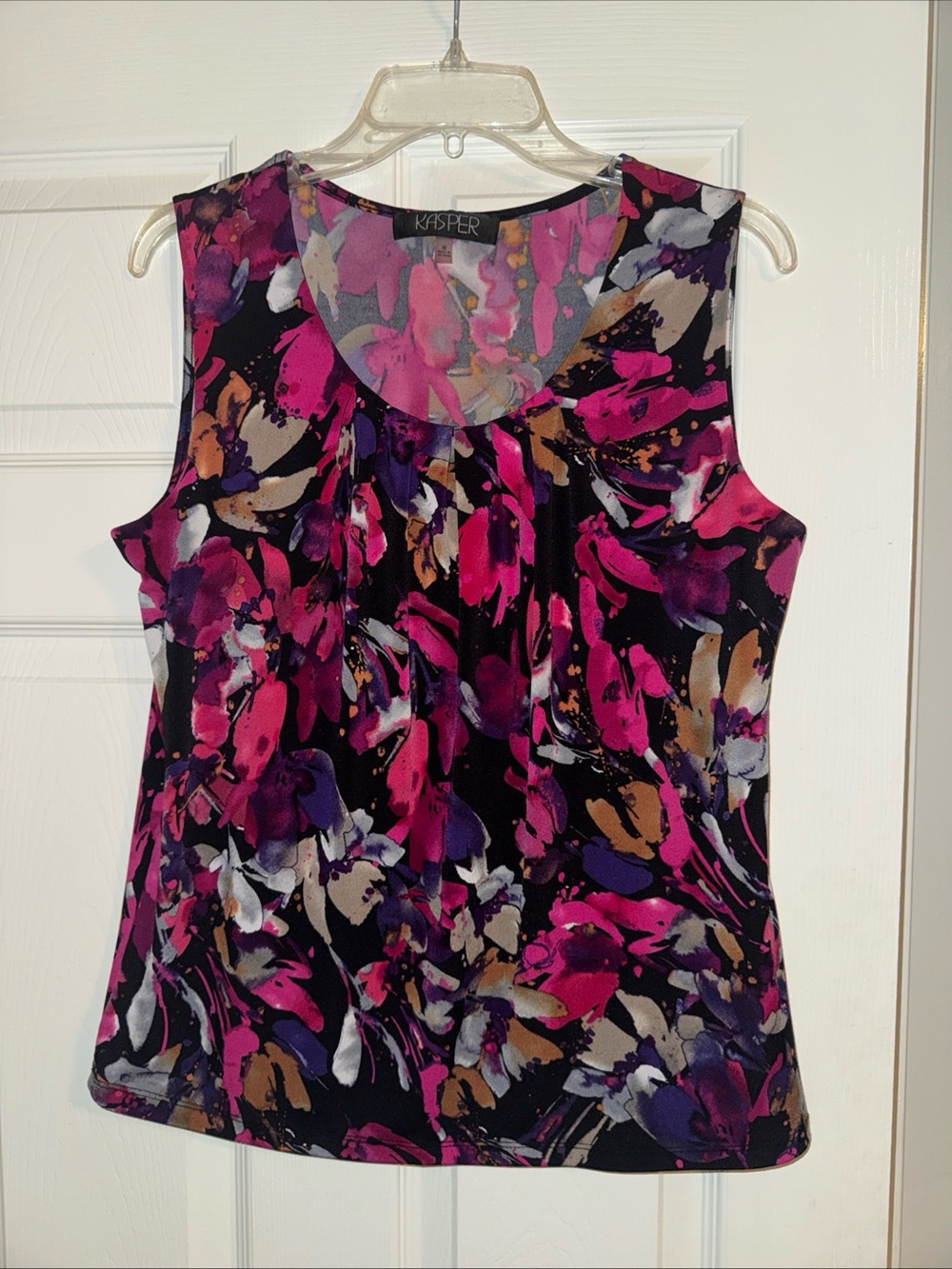 Kasper Sleeveless Abstract Floral Tank in Black, Fuchsia & Purple